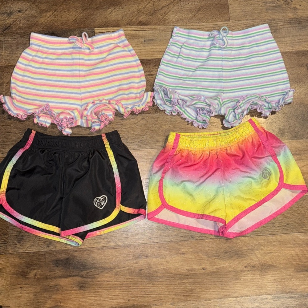 💐Bundle Of ToddlerGirl Shorts size 4